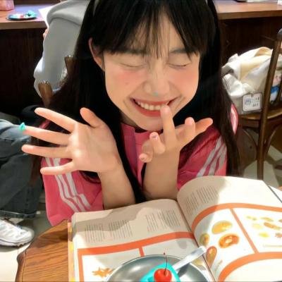 黑料吃瓜 - 某知名导演被曝潜规则多名女演员，圈内人心惶惶